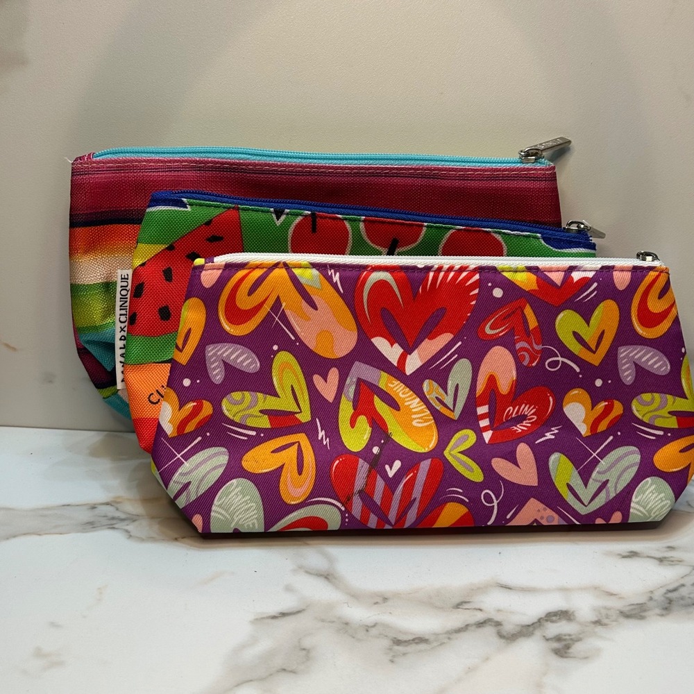 Clinique Cosmetic Bag Set 3pc Donald Robertson Fruit Heart Stripe Makeup Pouches